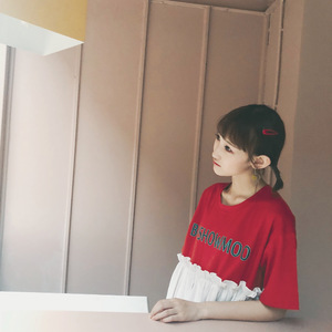 肉色丝袜细高跟的尤物娇妻
